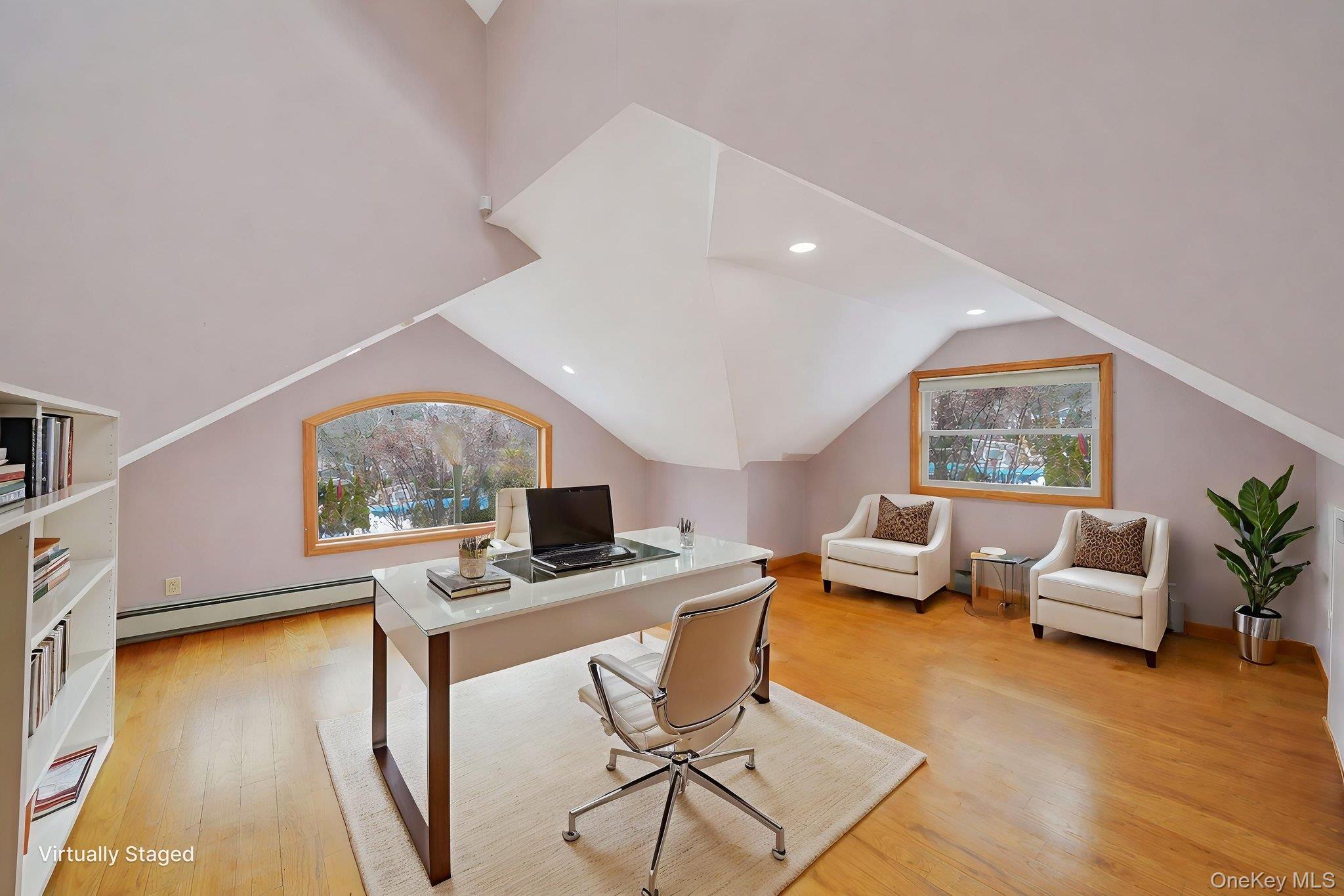 #10 photo, 4 2nd Street, מחוז נסאו Woodbury , NY 11797