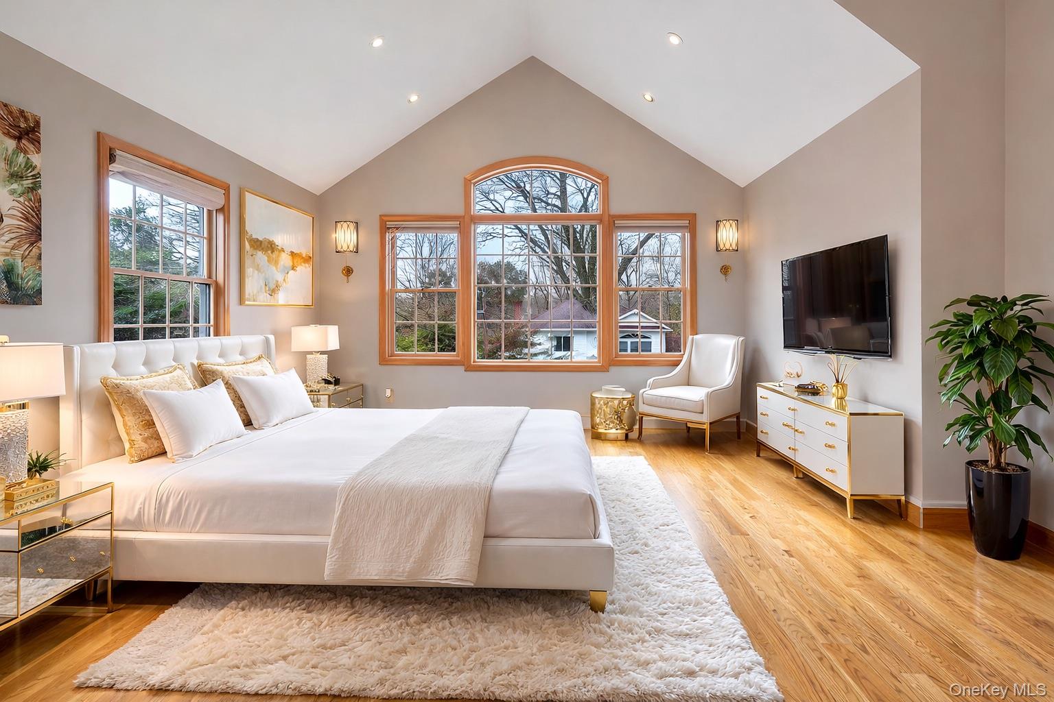 #14 photo, 4 2nd Street, מחוז נסאו Woodbury , NY 11797