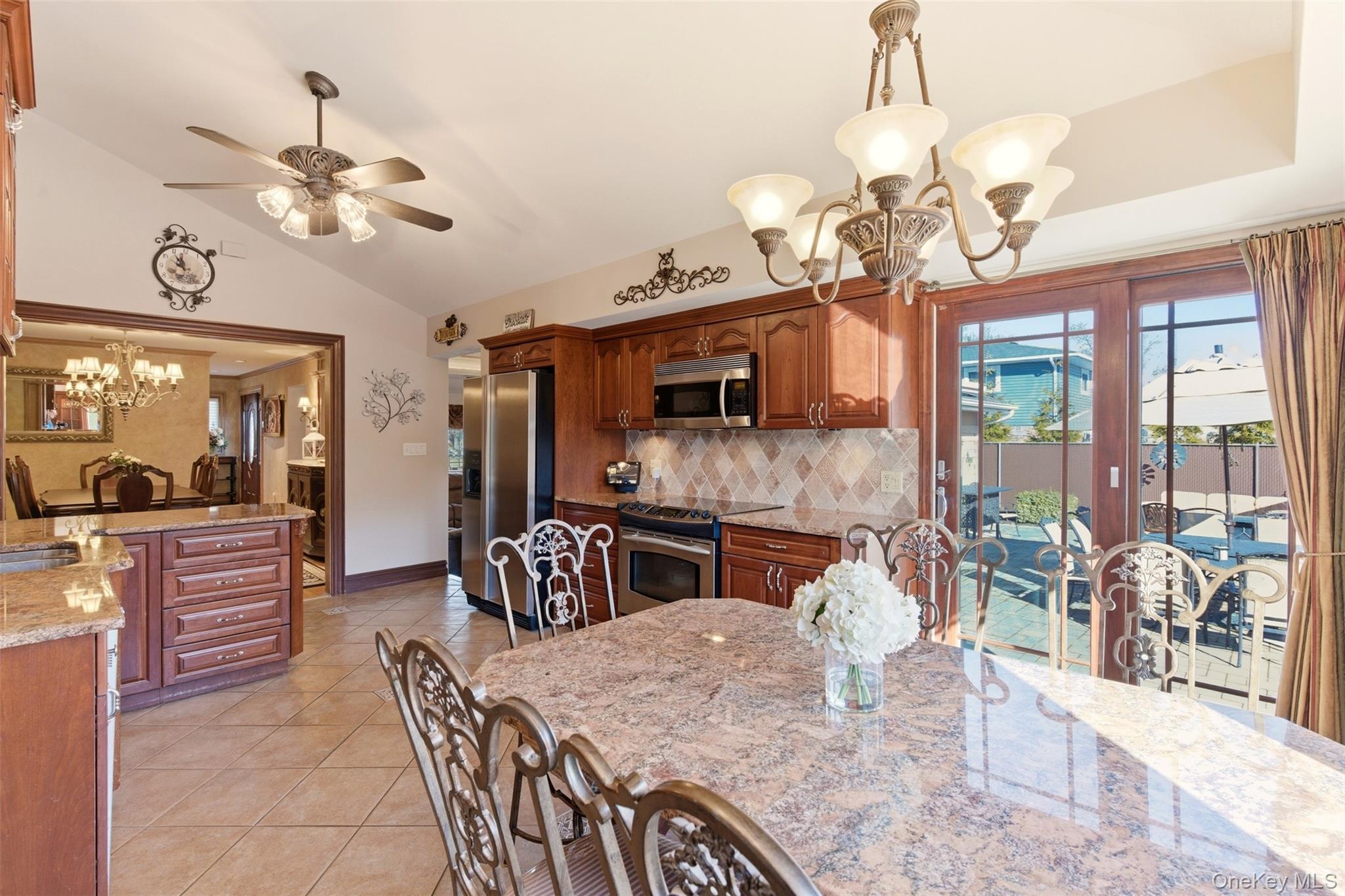 #11 photo, 15 Leeward Lane, Commack , NY 11725