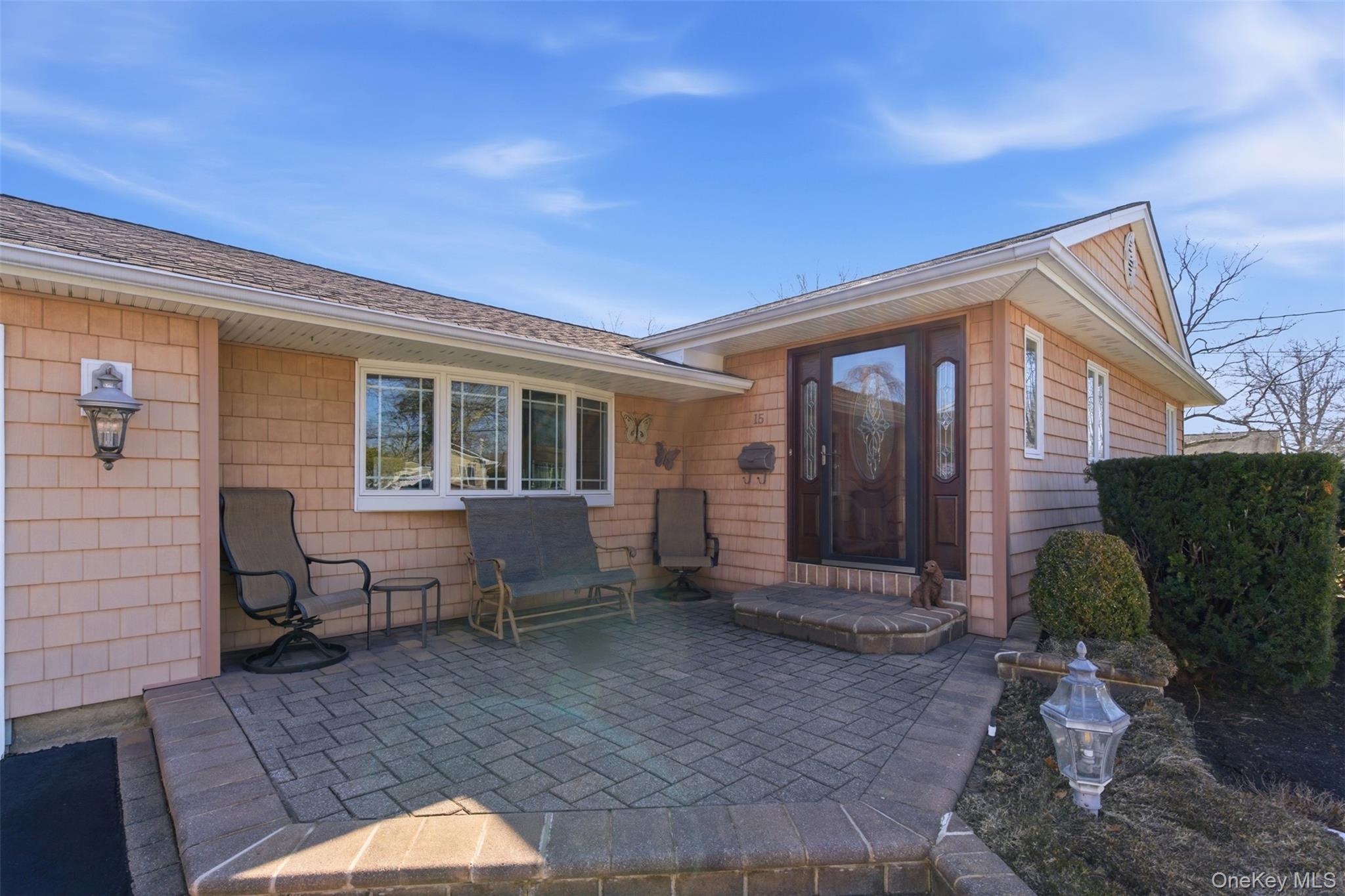 #3 photo, 15 Leeward Lane, Commack , NY 11725