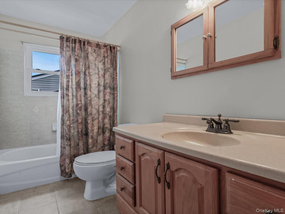 #16 photo, 715 McCall Avenue, West Islip , NY 11795