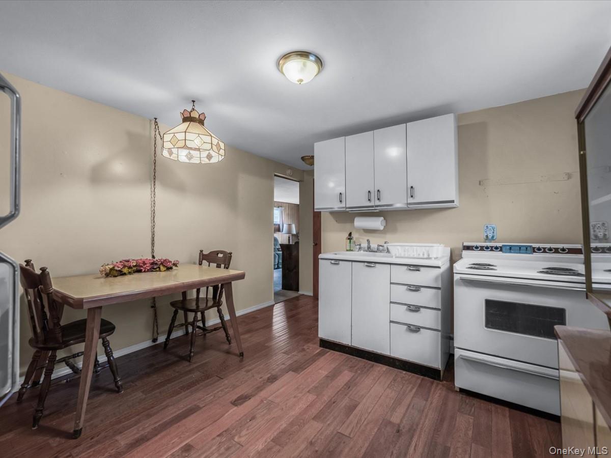 #17 photo, 715 McCall Avenue, West Islip , NY 11795