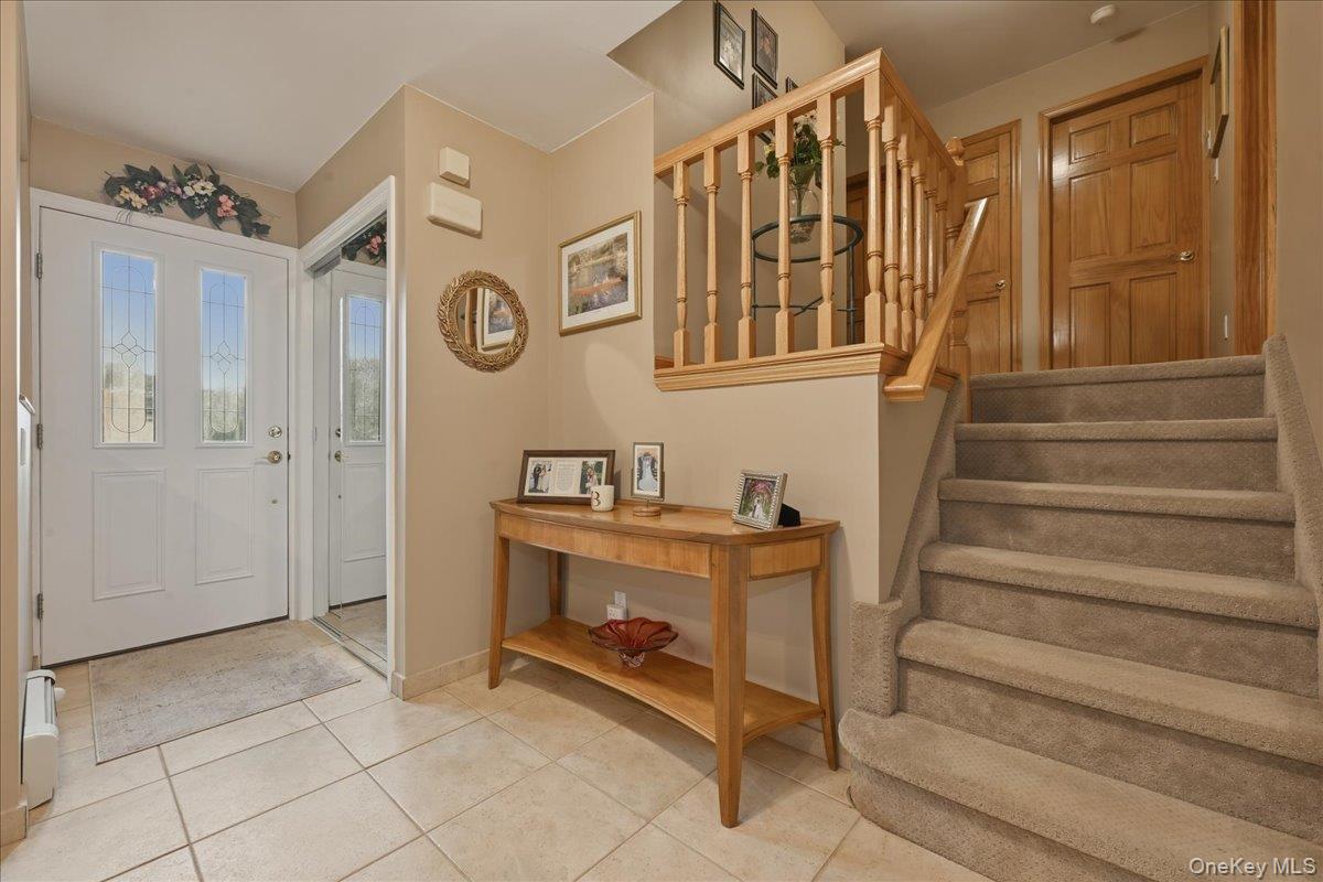 #12 photo, 19 Keswick Lane, Plainview , NY 11803