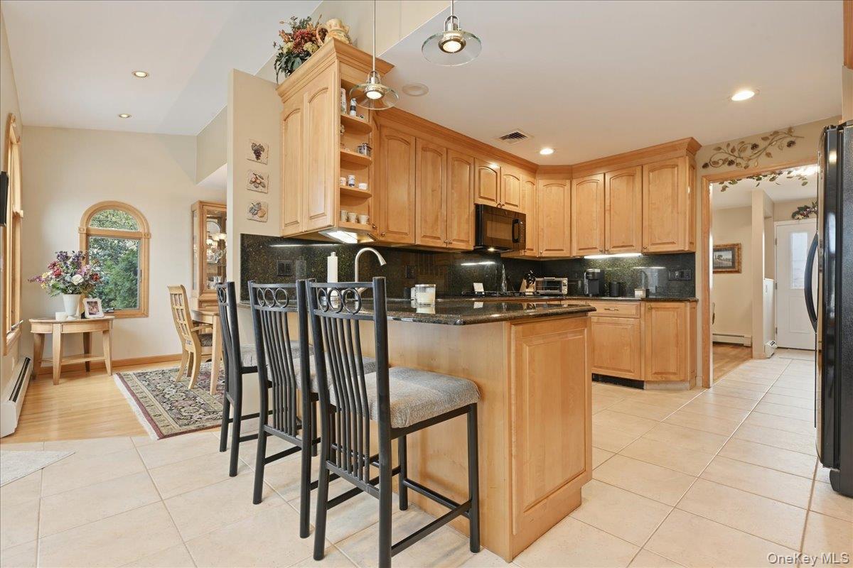 #19 photo, 19 Keswick Lane, Plainview , NY 11803