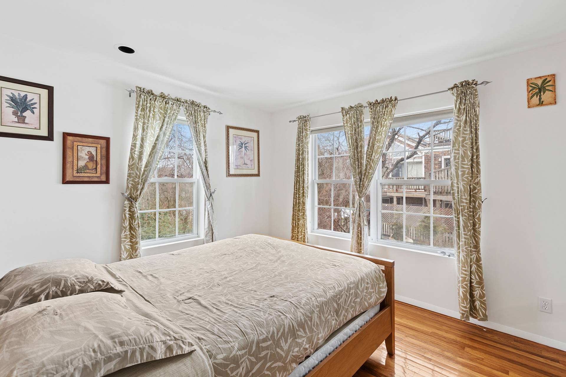 #2 photo, 12 Furness Road, Саффолк ‖ Montauk , NY 11954