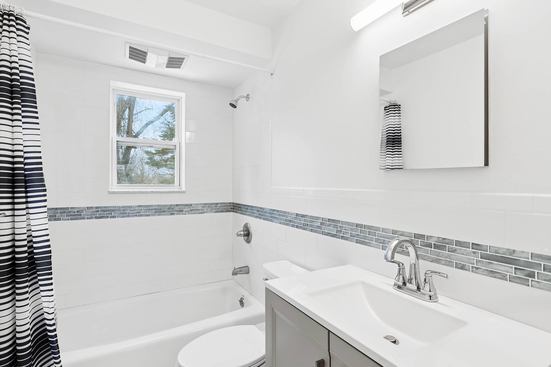 #8 photo, 12 Furness Road, Саффолк ‖ Montauk , NY 11954