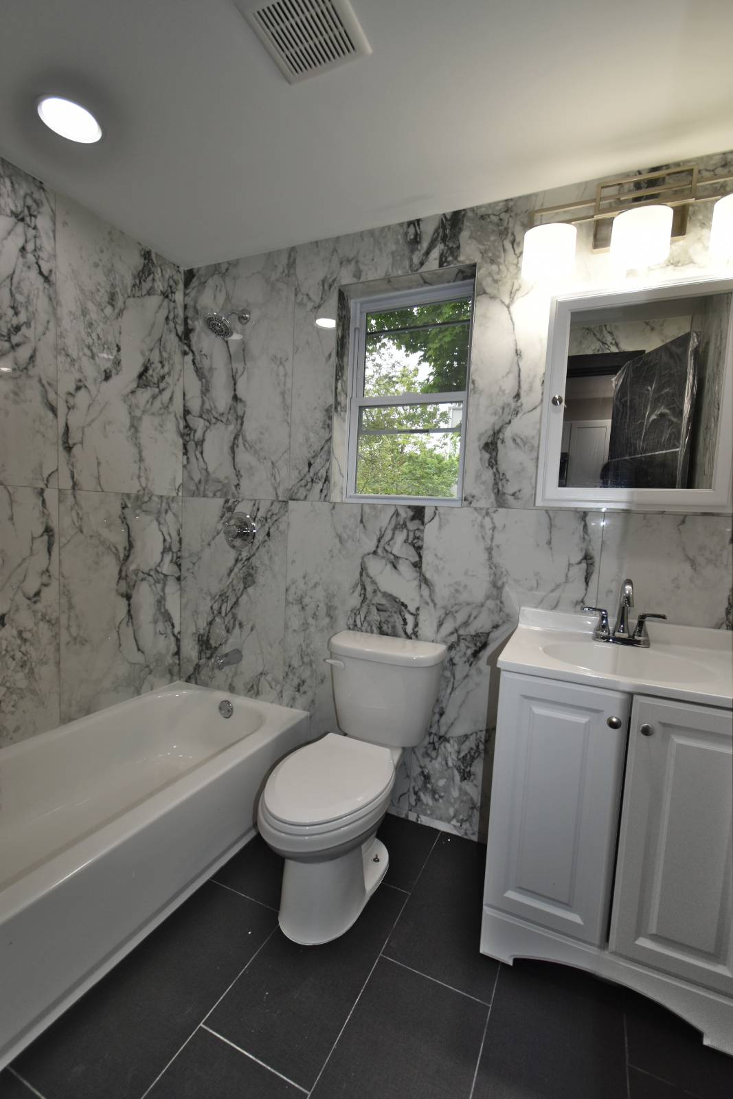 #9 photo, 108-46 153rd Street, Queens , NY 11433