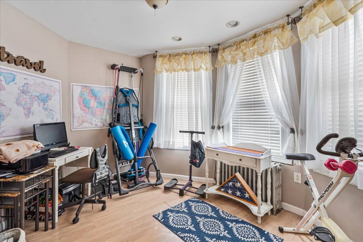 #16 photo, 13-15 124th St, College Point , NY 11356