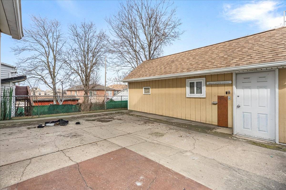 #21 photo, 13-15 124th St, College Point , NY 11356