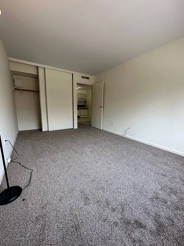 #5 photo, 2811 E 26th ST, #2B, 布鲁克林 Sheepshead Bay , NY 11235