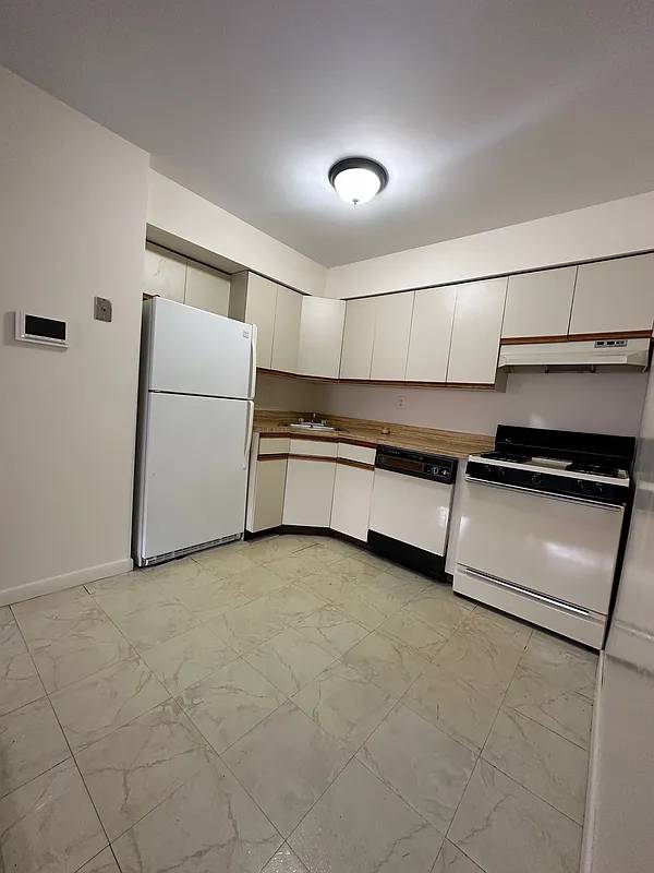 #7 photo, 2811 E 26th ST, #2B, 布鲁克林 Sheepshead Bay , NY 11235