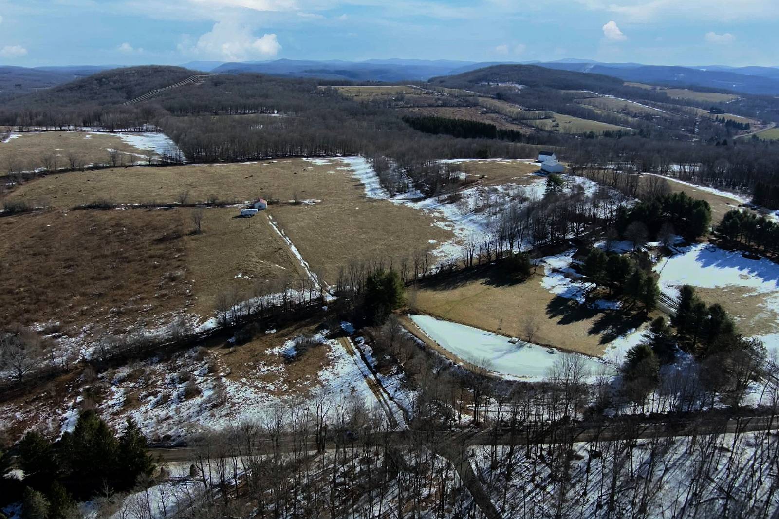 #9 photo, 368 Ridge Rd, 纽约州 Hamden , NY 13782