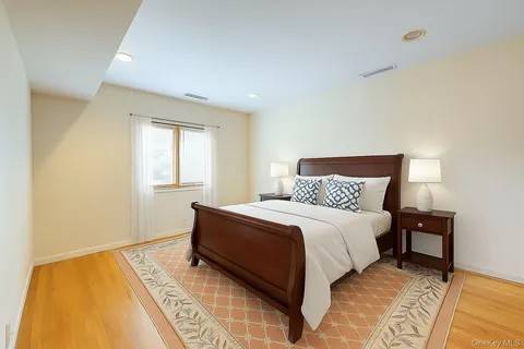 #11 photo, 160-32 11th Ave, Beechhurst , NY 11357