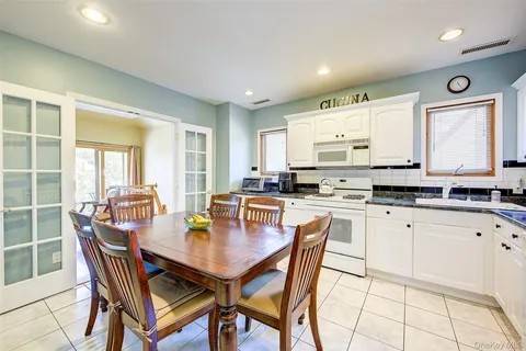 #16 photo, 160-32 11th Ave, Beechhurst , NY 11357