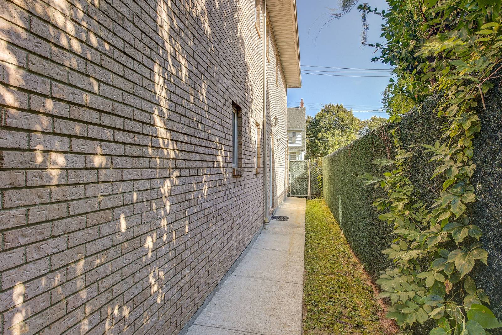 #3 photo, 160-32 11th Ave, Beechhurst , NY 11357