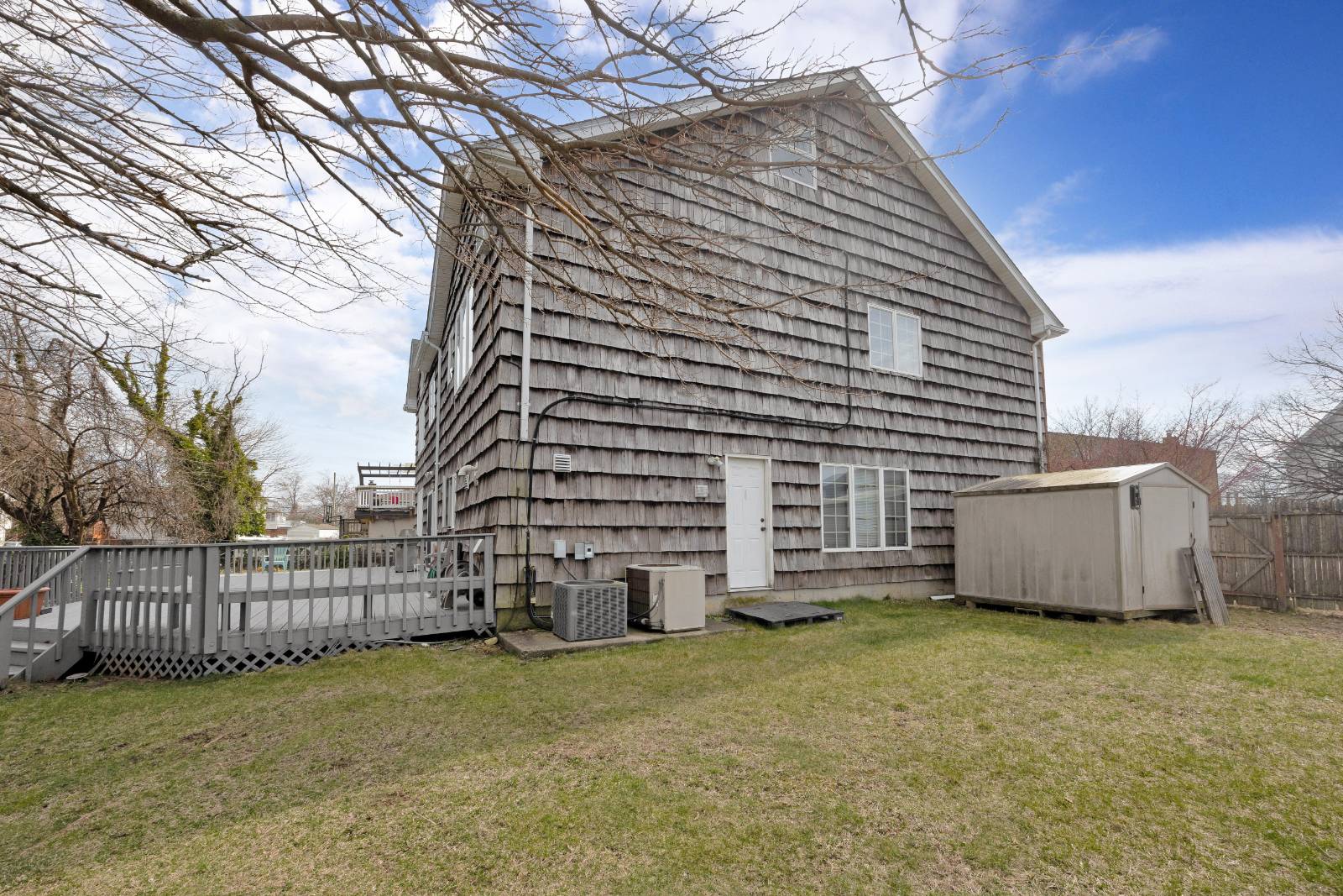 #24 photo, 708 Park Lane, 长岛 Cedarhurst , NY 11516