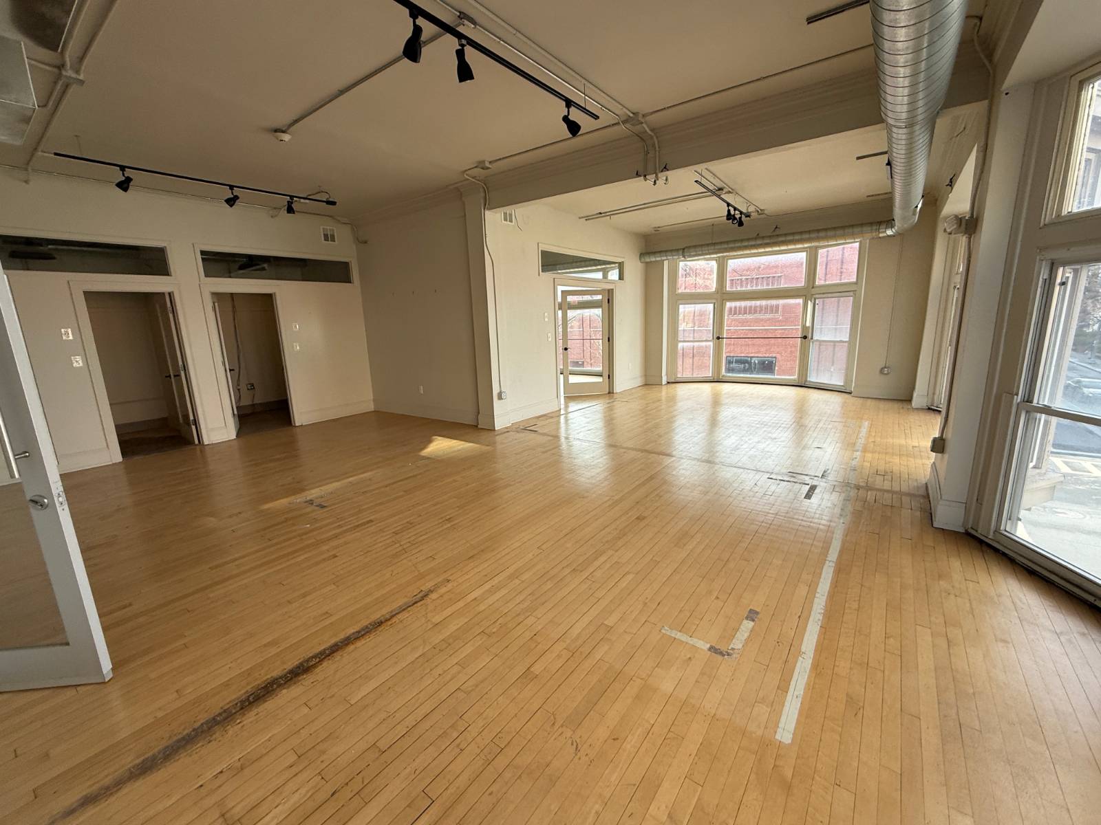 #4 photo, 403 Fulton St, Troy , NY 12180