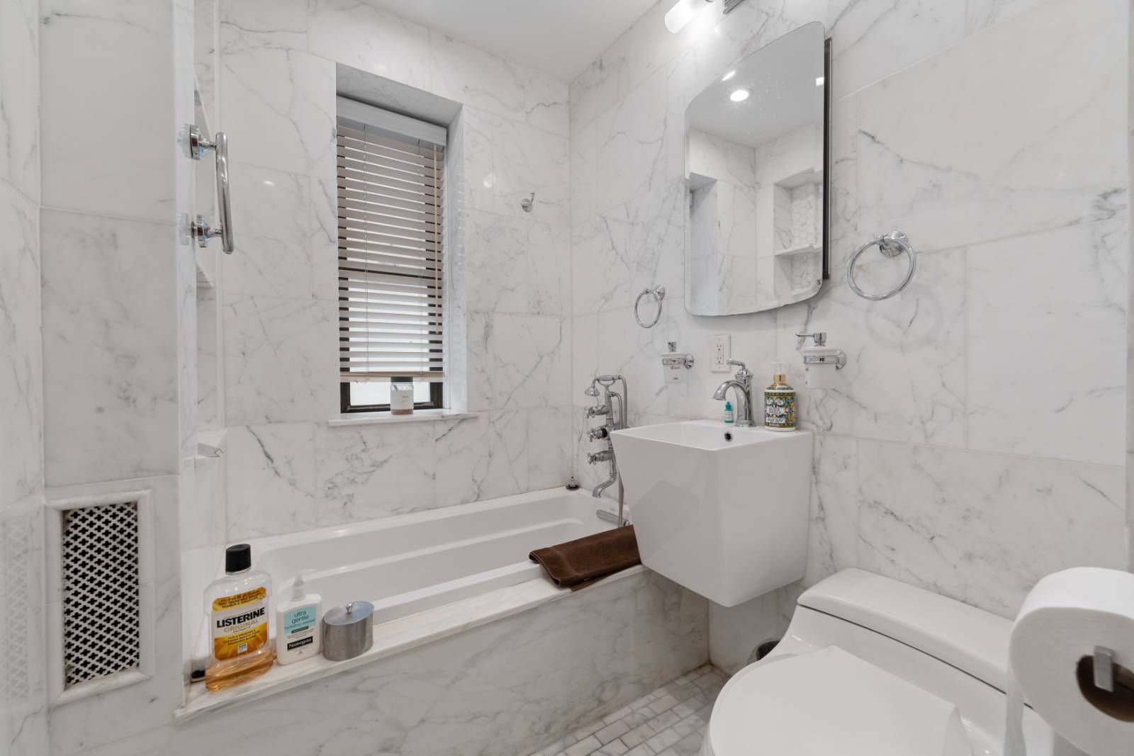 #16 photo, 83-44 Lefferts Blvd, #1F, Куинс ‖ Kew Gardens , NY 11415