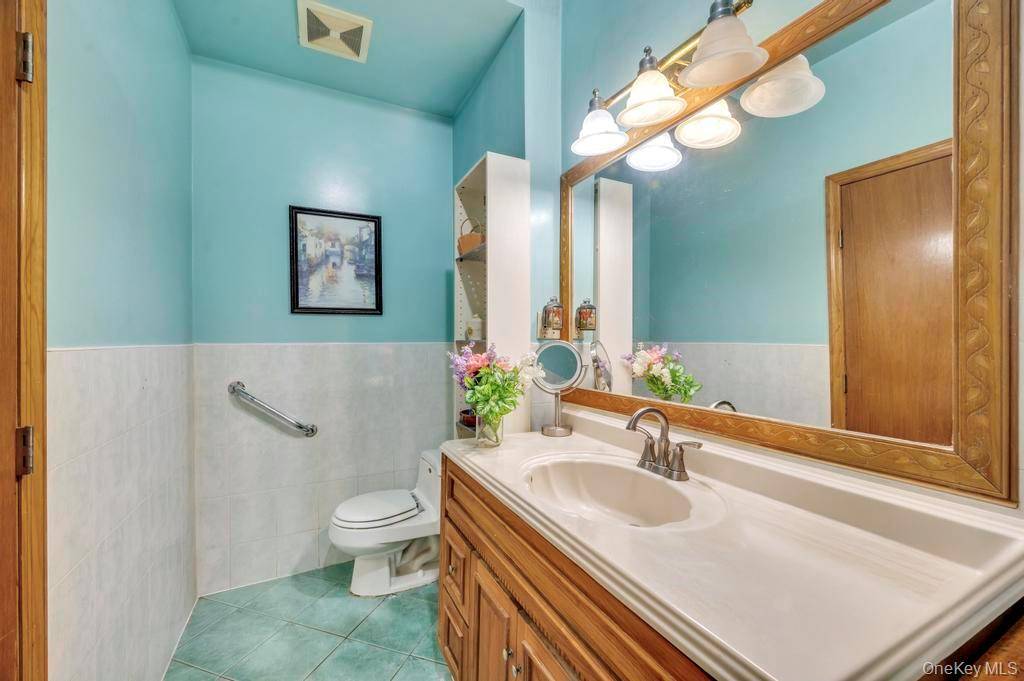 #13 photo, 634 E 3rd Street, Kensington , NY 11218