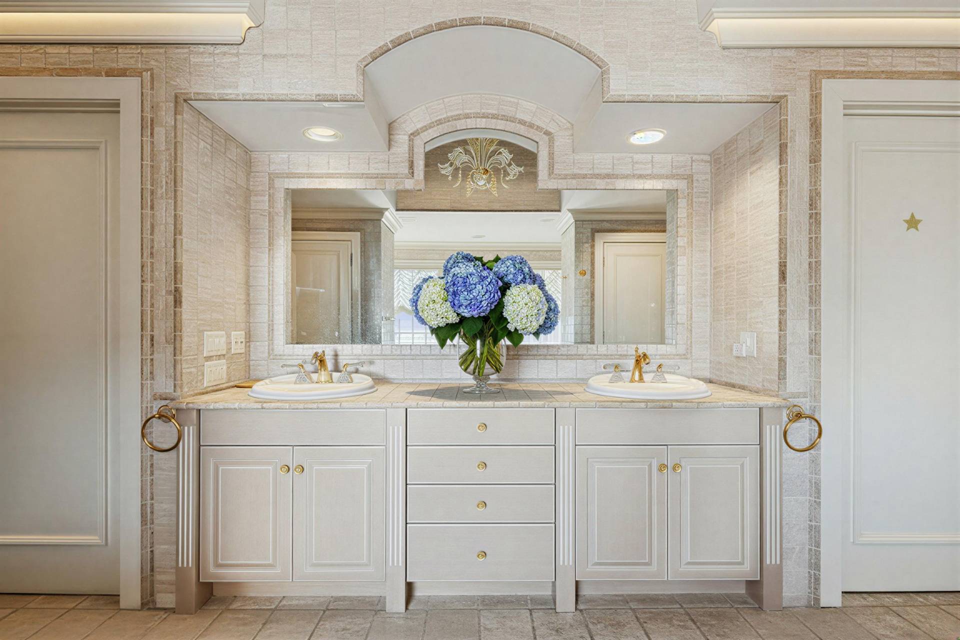 #32 photo, 7 Cross Road, Remsenburg , NY 11960