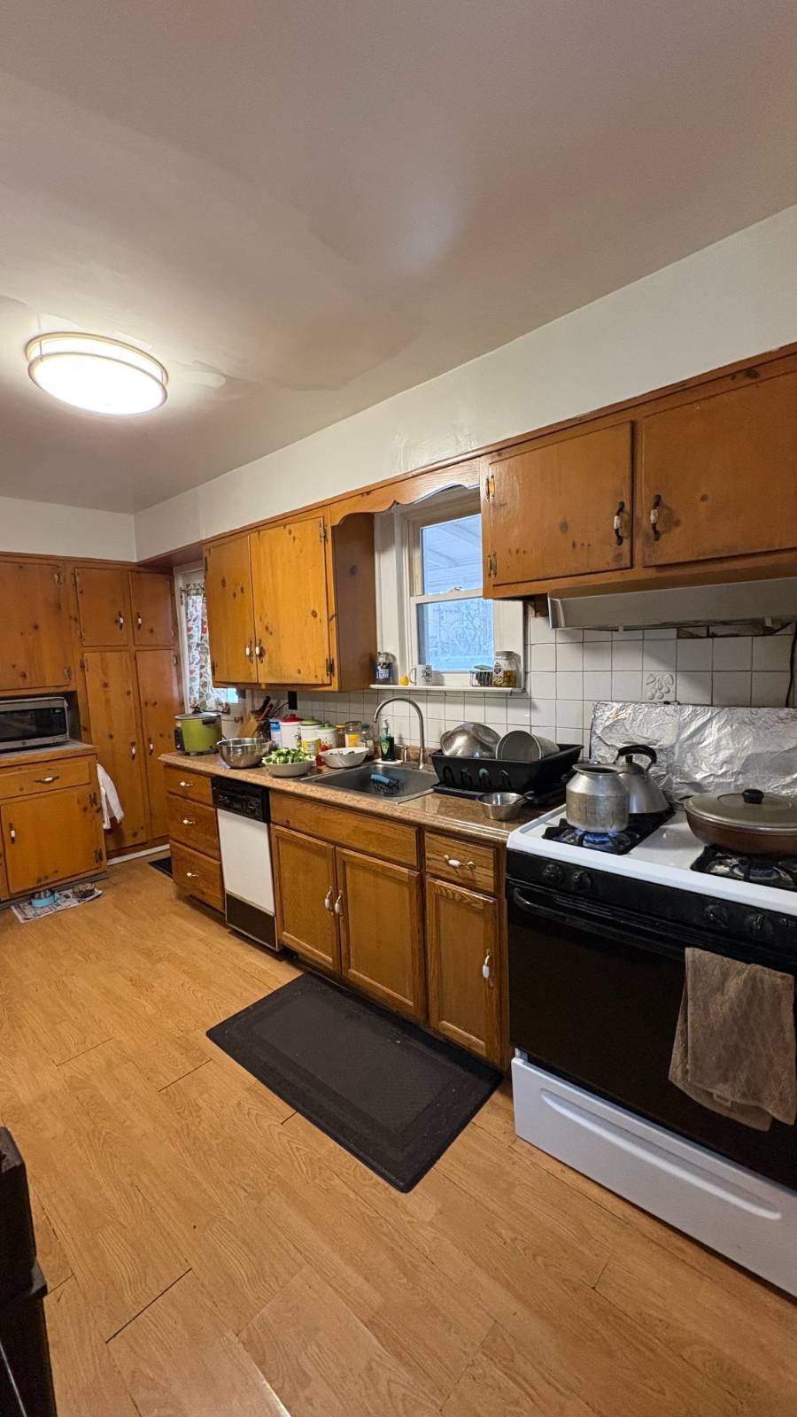 #4 photo, 85-37 264, Floral Park , NY 11001