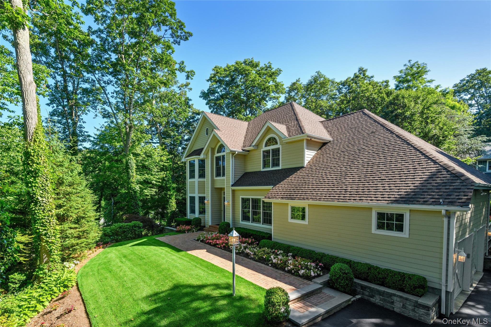 #3 photo, 33 Walters Avenue, সাফোক কাউন্টি Cold Spring Harbor , NY 11724