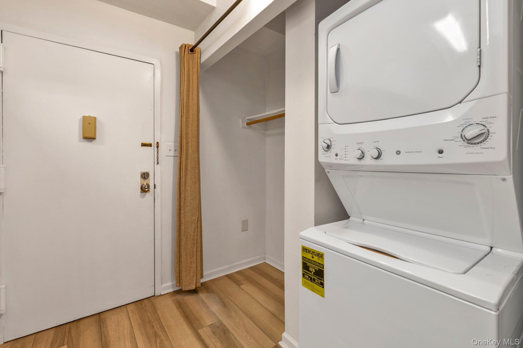 #6 photo, 725 Miller Avenue, Freeport , NY 11520