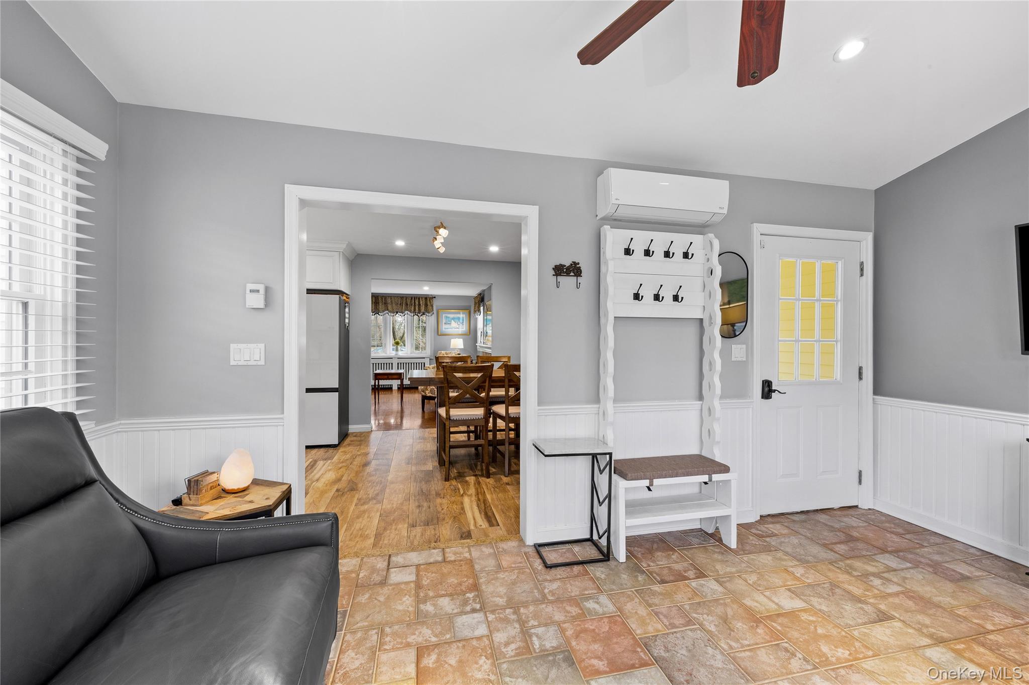 #19 photo, 26 Bedell Place, Amityville , NY 11701