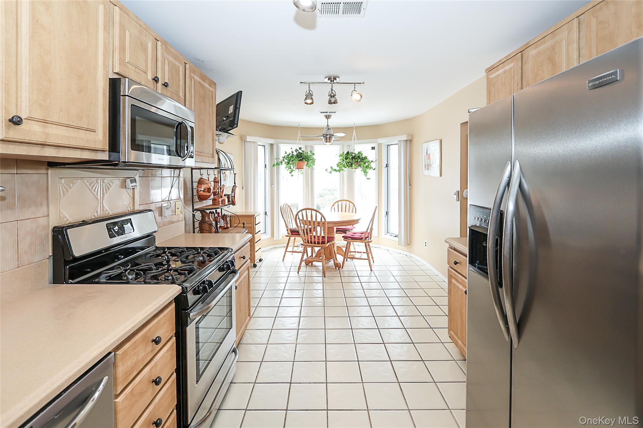 #7 photo, 55 Kristin Lane, Hauppauge , NY 11788