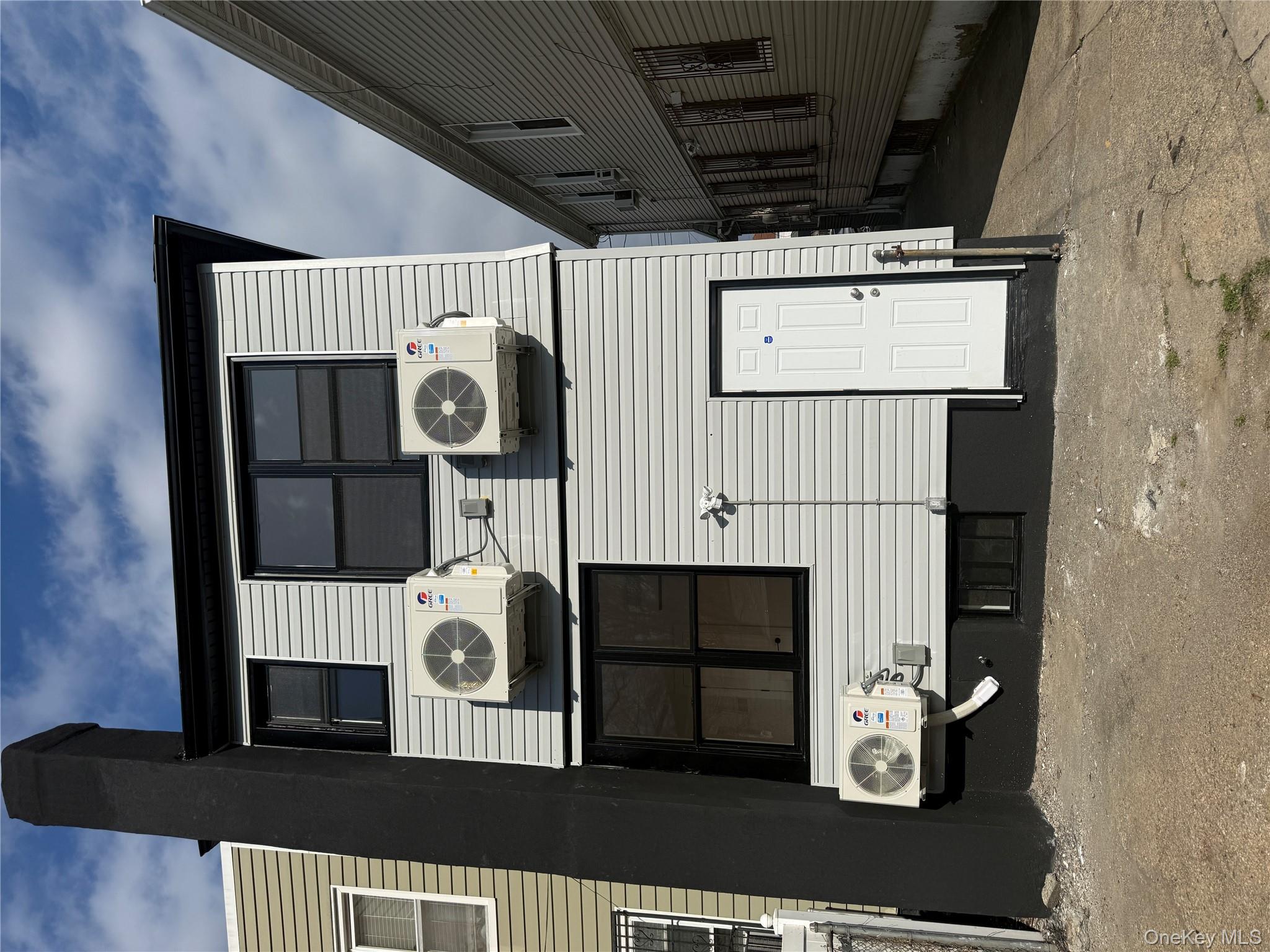 #20 photo, 234 E 42nd Street, Brooklyn , NY 11203