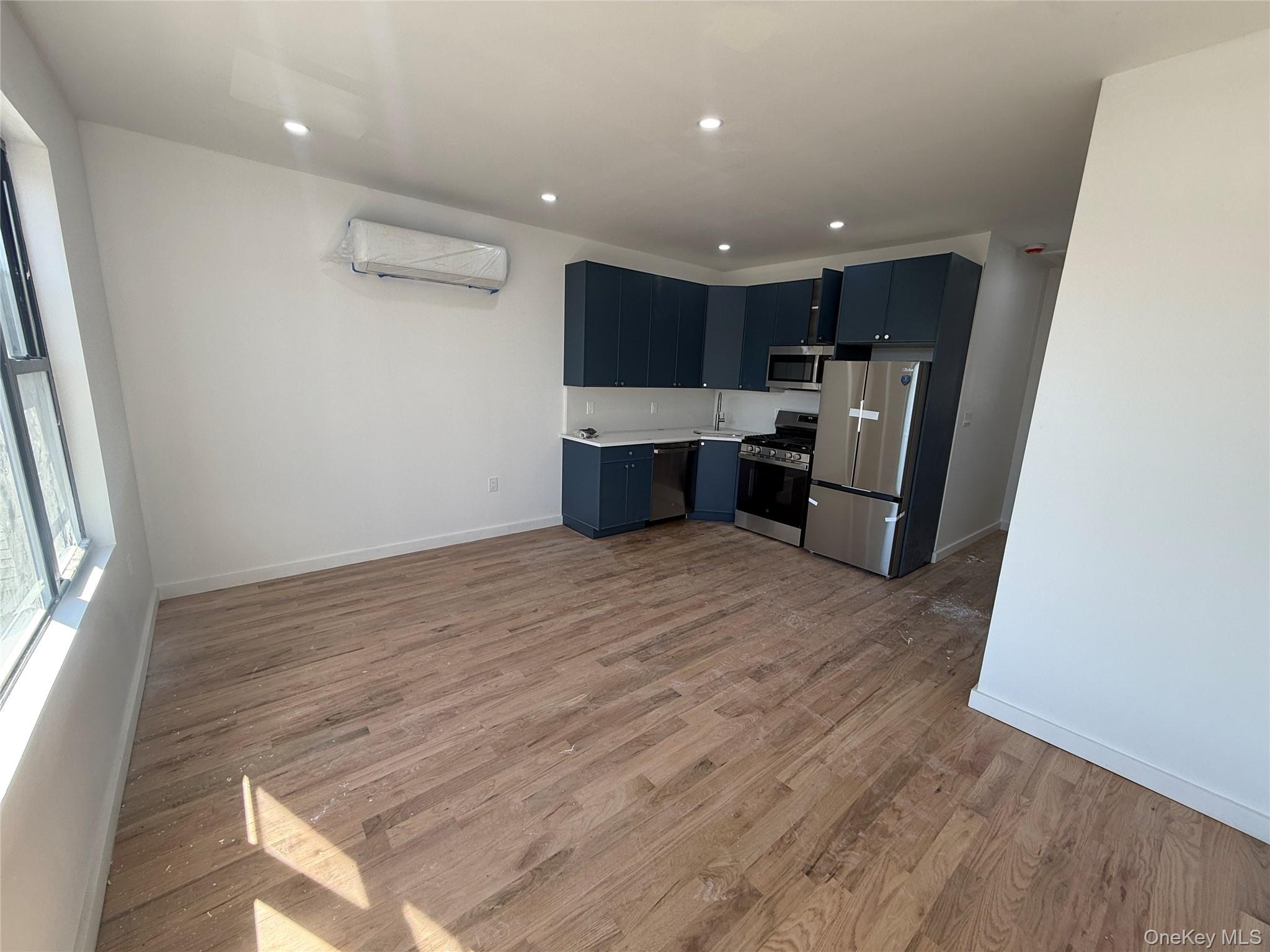 #4 photo, 234 E 42nd Street, Brooklyn , NY 11203