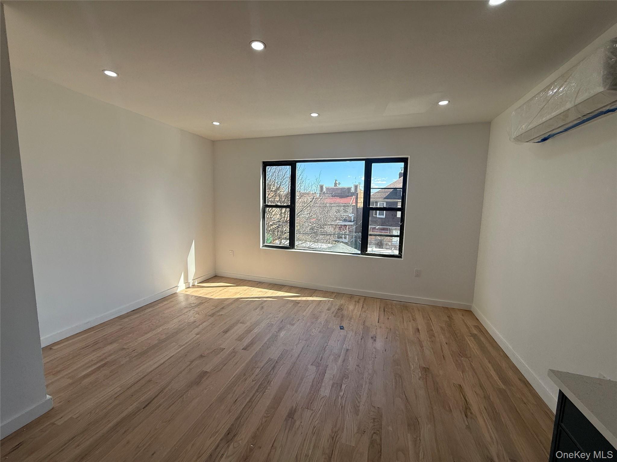 #6 photo, 234 E 42nd Street, Brooklyn , NY 11203