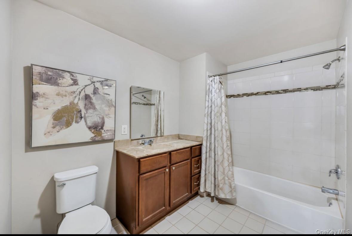 #13 photo, 138 Weatherby Lane, 東長島 Central Islip , NY 11722