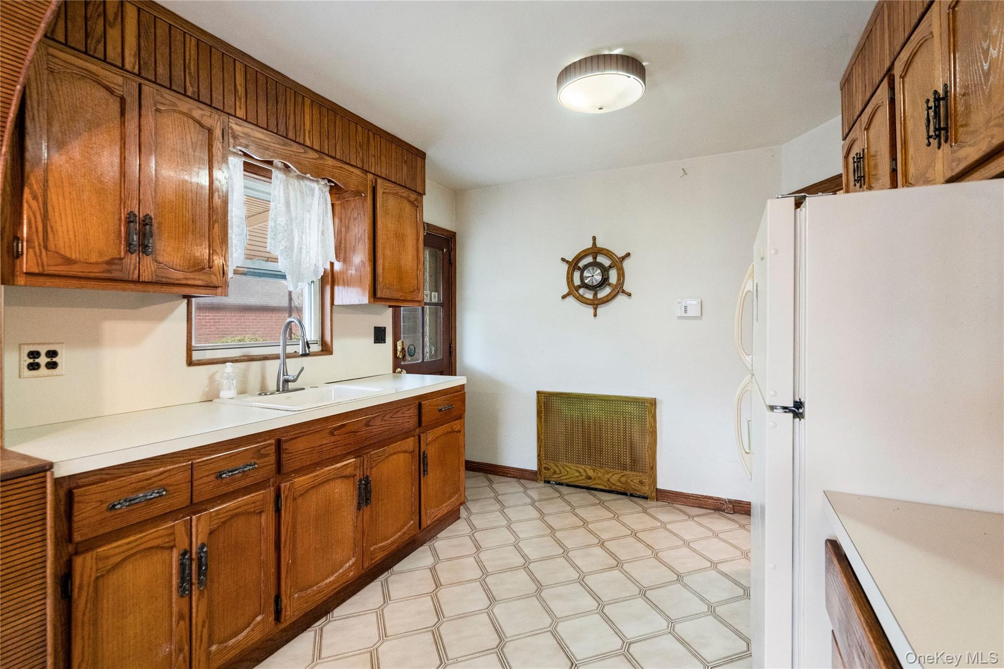 #12 photo, 181 Monroe Street, Franklin Square , NY 11010