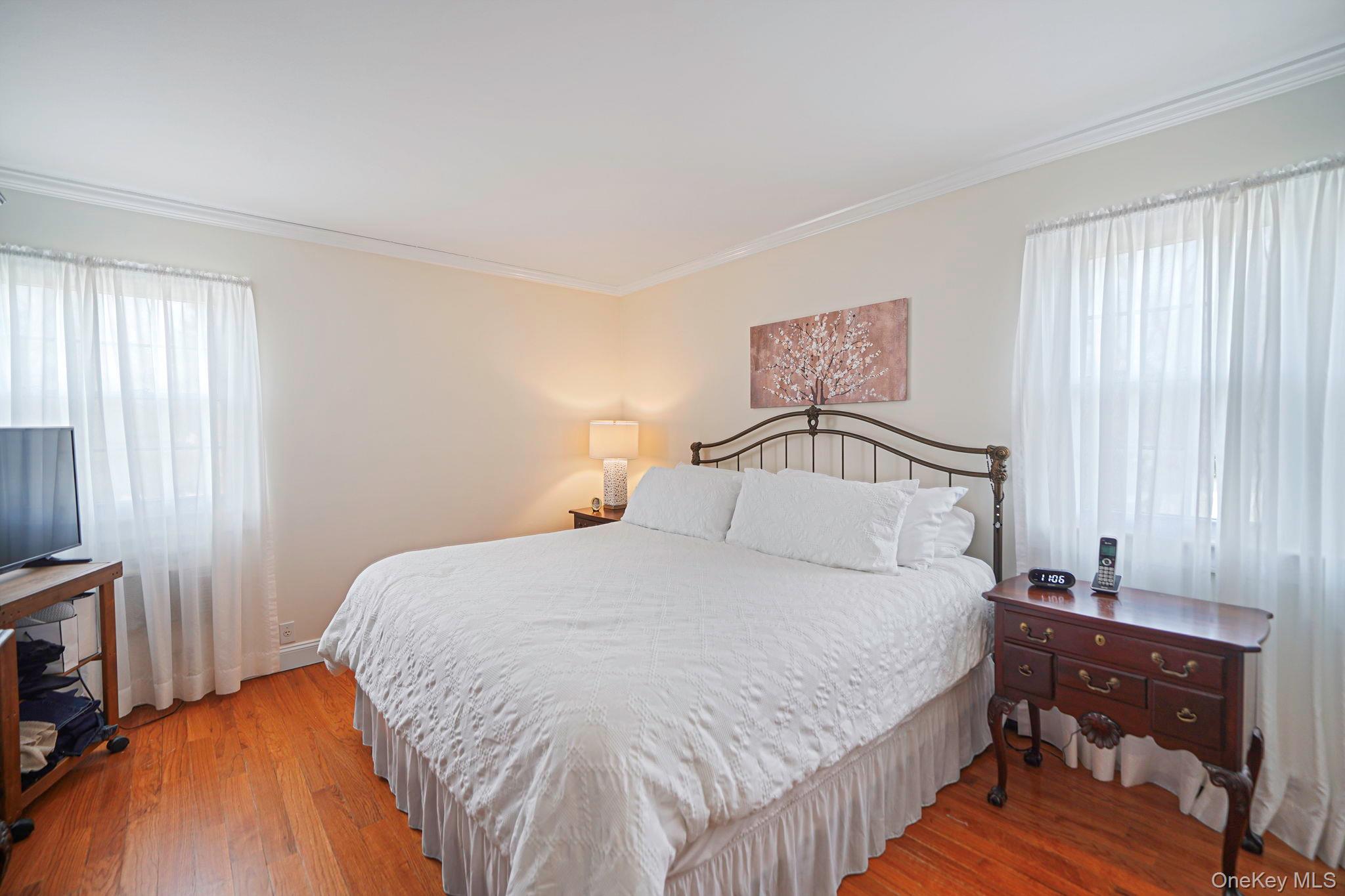 #11 photo, 5 Donna Court, Selden , NY 11784