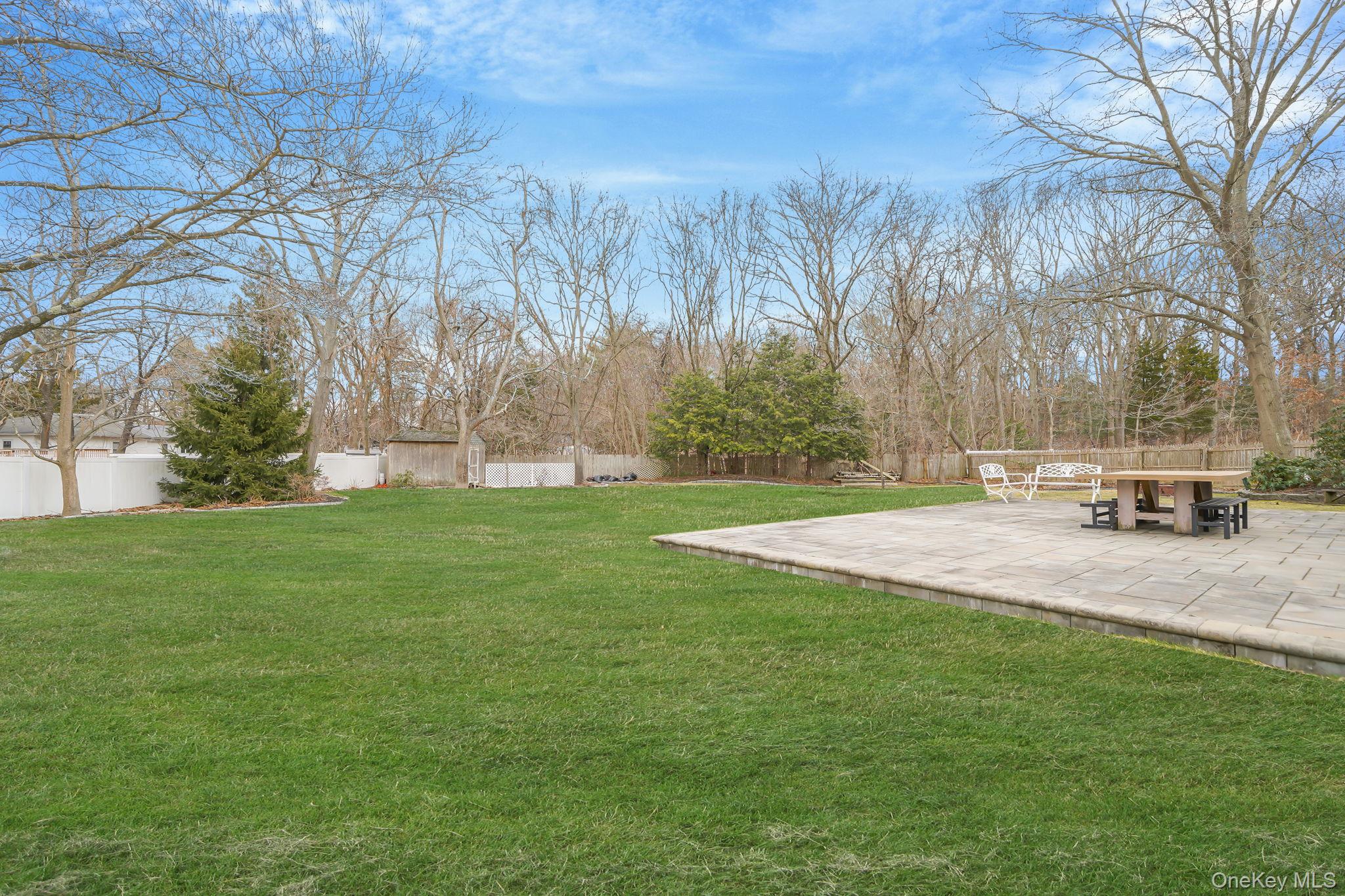 #18 photo, 5 Donna Court, Selden , NY 11784