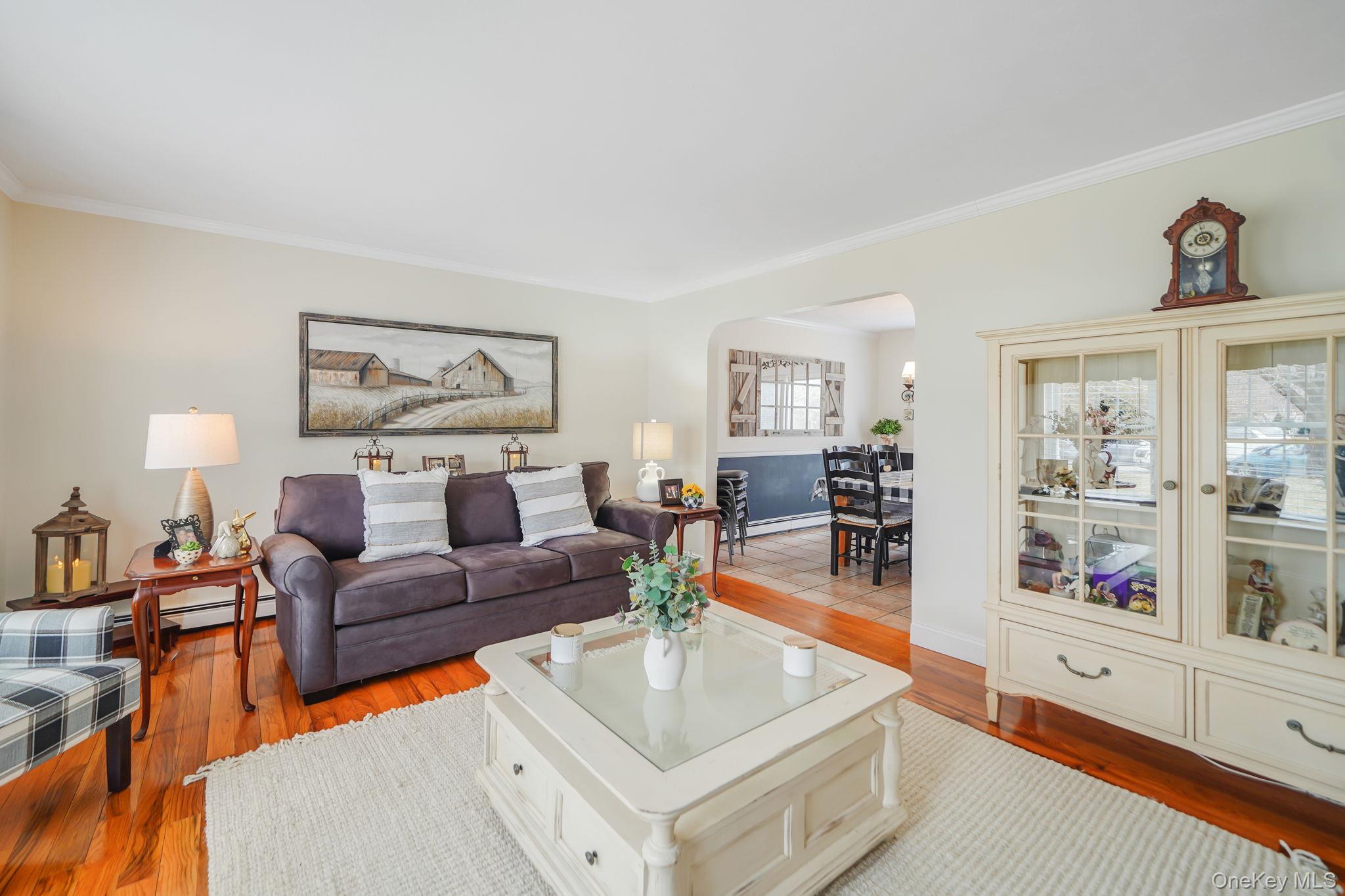 #4 photo, 5 Donna Court, Selden , NY 11784