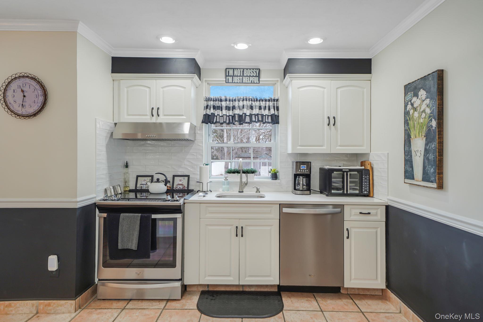 #7 photo, 5 Donna Court, Selden , NY 11784