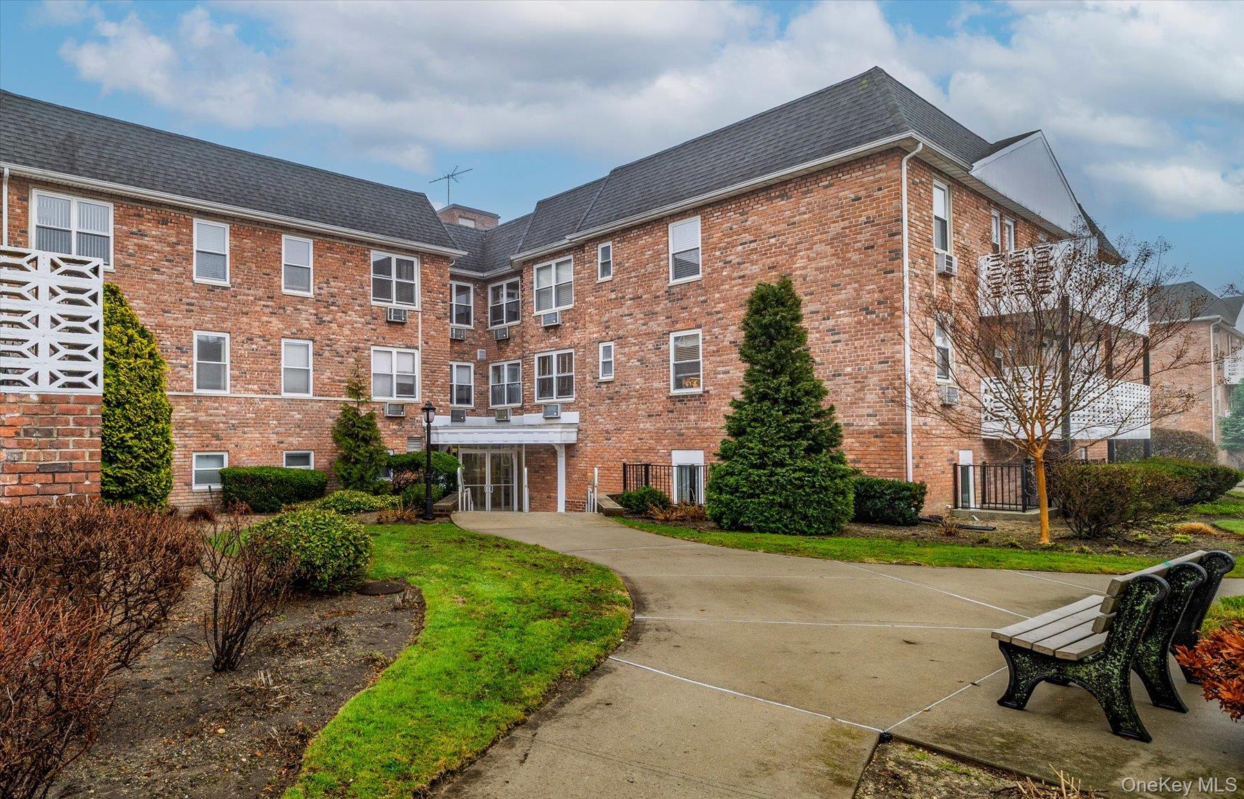 #1 photo, 2 Fowler Avenue, Lynbrook , NY 11563