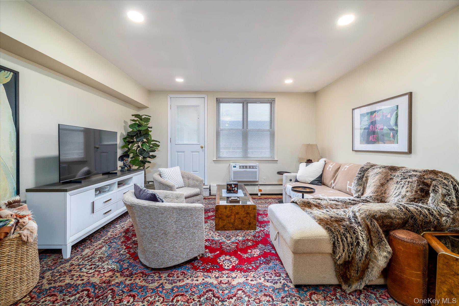 #7 photo, 2 Fowler Avenue, Lynbrook , NY 11563