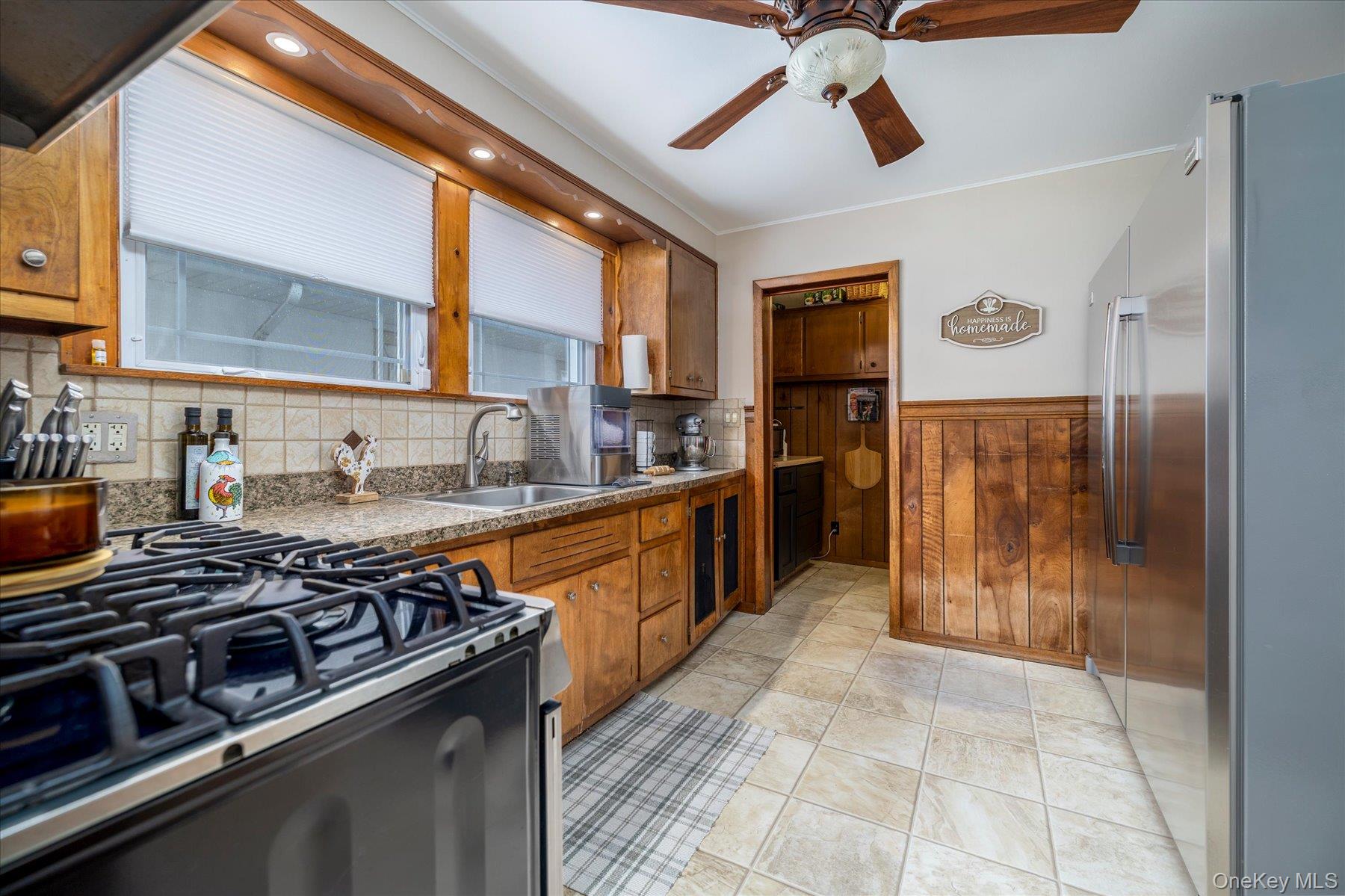 #16 photo, 2971 Waverly Avenue, Oceanside , NY 11572