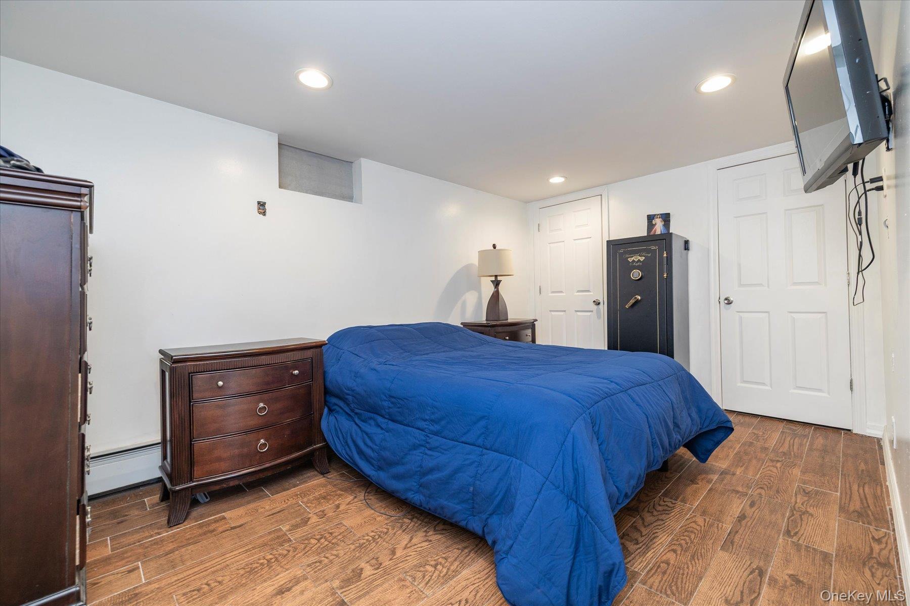 #20 photo, 2971 Waverly Avenue, Oceanside , NY 11572