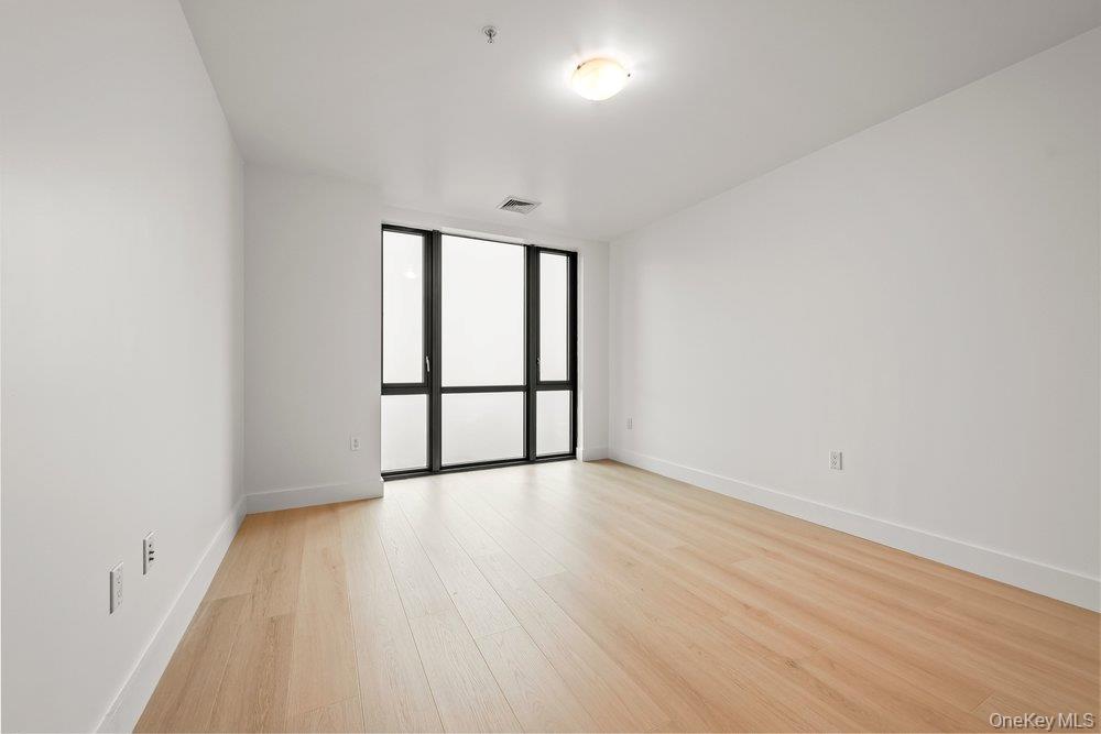 #12 photo, 701 Ridge Hill Boulevard, Yonkers , NY 10710