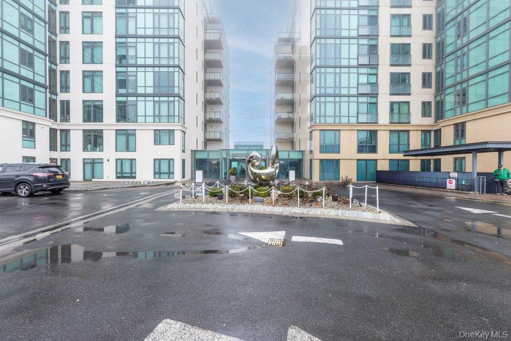 #2 photo, 701 Ridge Hill Boulevard, Yonkers , NY 10710