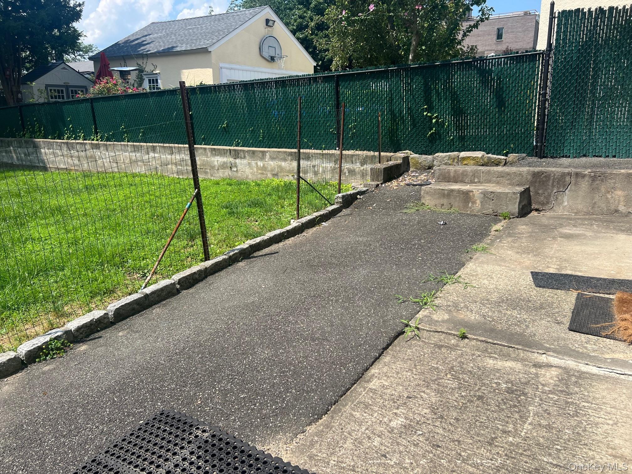 #18 photo, 24 S Eckar Street, Irvington , NY 10533