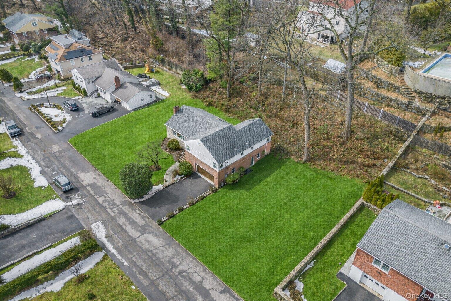 #1 photo, 61 Devon Road, Bronxville , NY 10708
