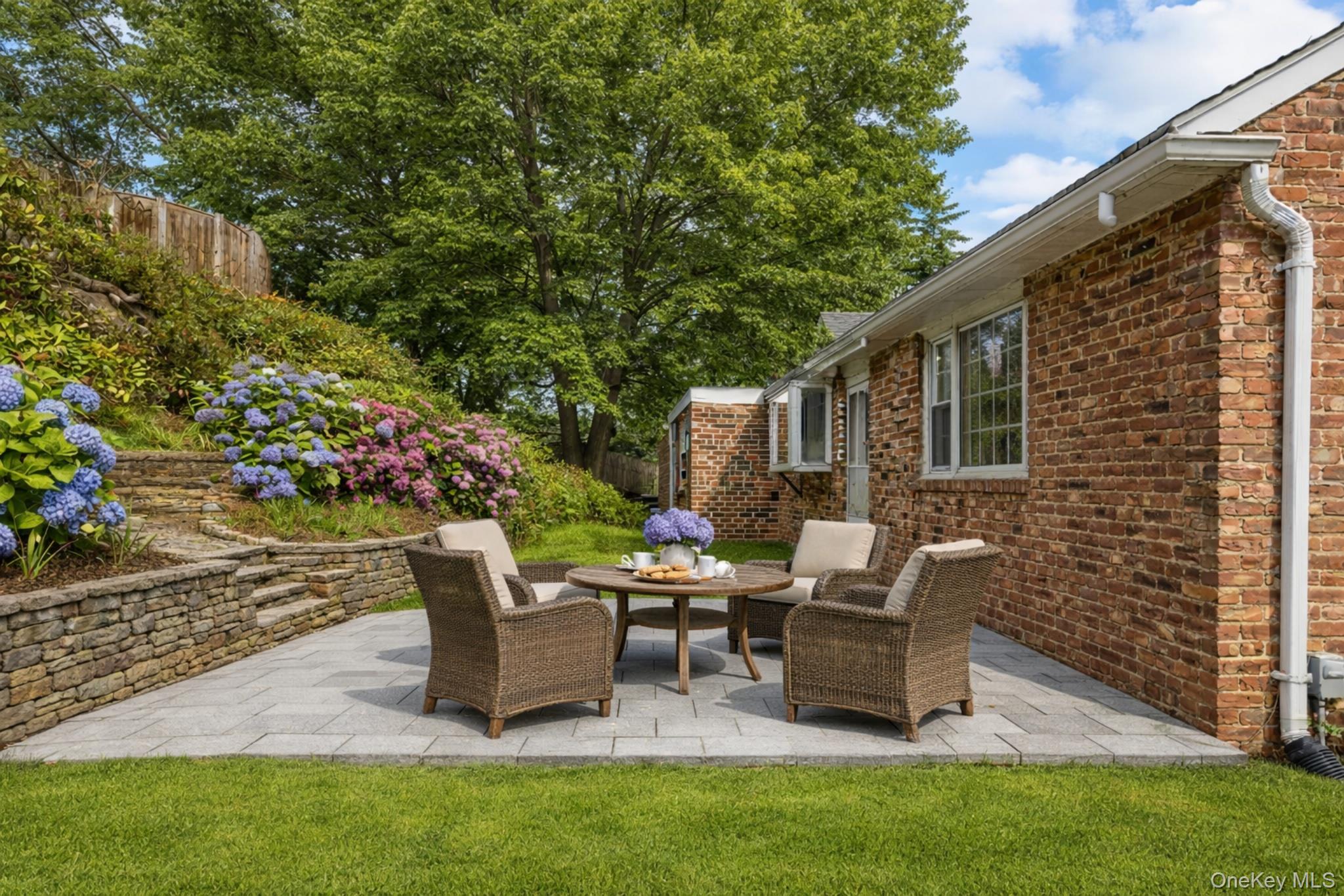 #18 photo, 61 Devon Road, Bronxville , NY 10708