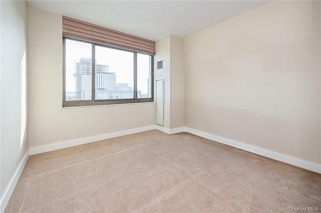 #10 photo, 175 Huguenot Street, New Rochelle , NY 10801