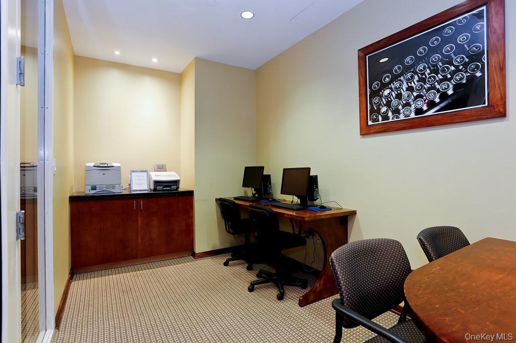 #15 photo, 175 Huguenot Street, New Rochelle , NY 10801