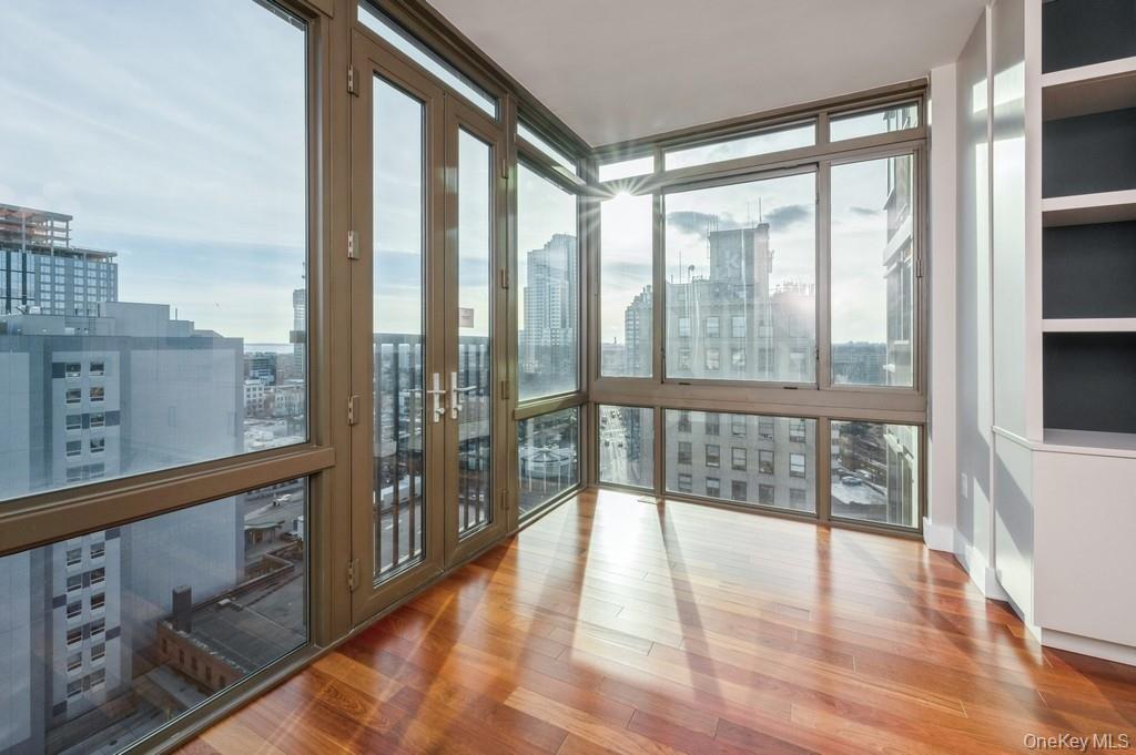 #3 photo, 175 Huguenot Street, New Rochelle , NY 10801